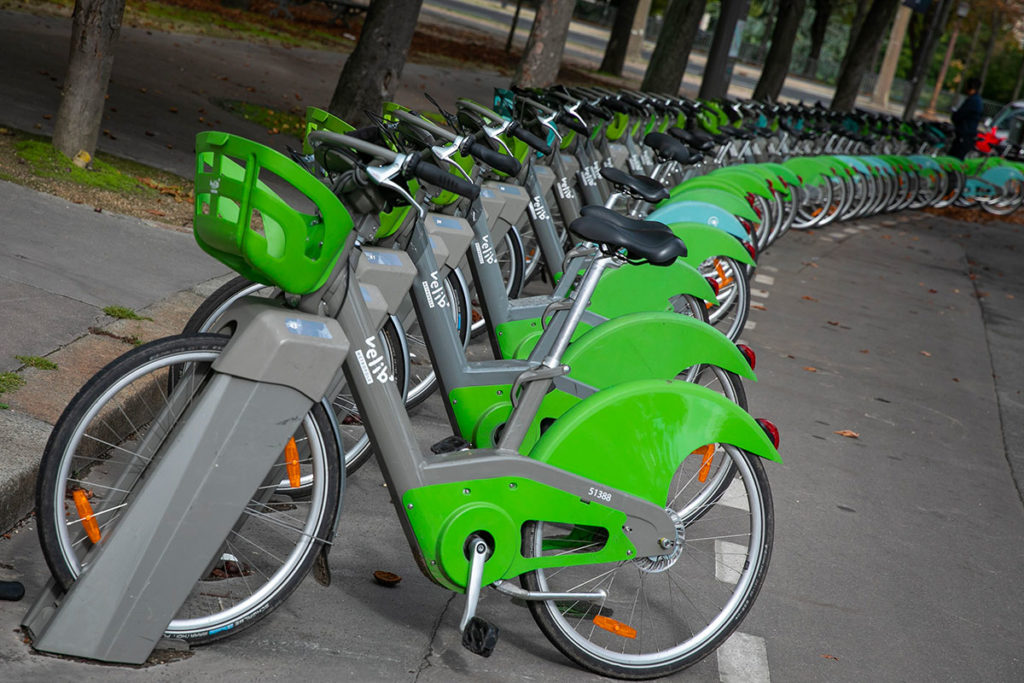 Velib' est un service de vélos électriques en libre-service. Crédit : Romuald Meigneux / SIPA 