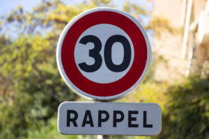 Limitation 30km à Nice, Crédit SYSPEO/SIPA
