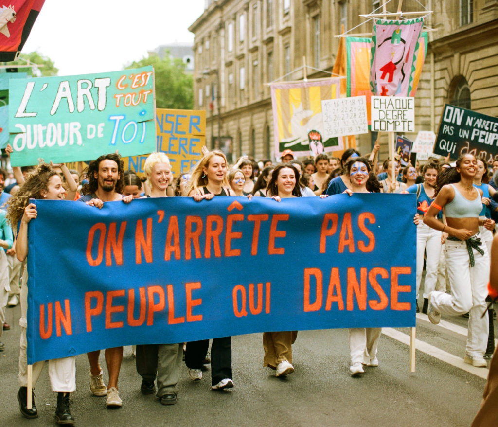 « La Magma », première déambulation artistique pour le climat a eu lieu le 11 juin 2023 à Paris