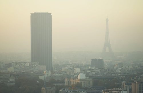 Pollution aux particules fines. COP21. Pollution de l'air. Rechauffement climatique CREDIT : M.ASTAR/SIPA