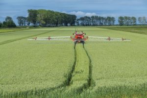 Les pesticides en France : entre tradition agricole et impératifs écologiques