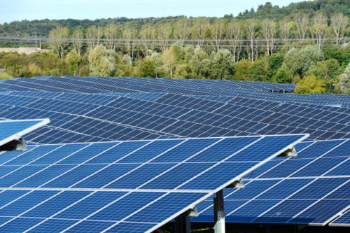 Ferme solaire de Marcoussis (Essonne), Crédit ERIC PIERMONT / AFP