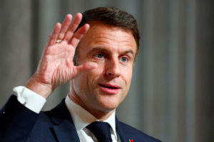 Emmanuel Macron demande au gouvernement de « renforcer » l'agriculture sans relâcher les « efforts environnementaux »