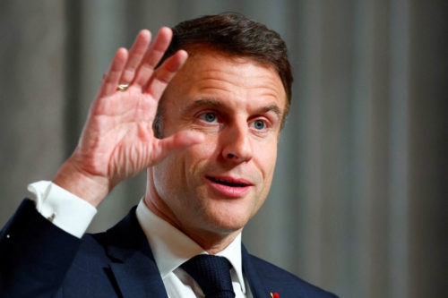 Emmanuel Macron photographié le 26 février, Crédit GONZALO FUENTES / POOL / AFP