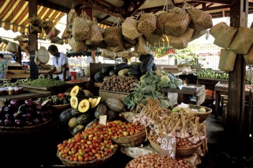 Un marché à Saint-Denis de La Réunion