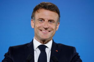 JO-2024 : Macron promet à nouveau une Seine « propre »