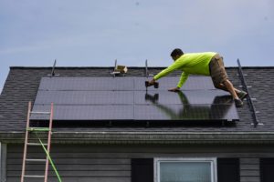 Installer des panneaux photovoltaïques : mode d’emploi